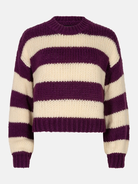 Y Knitted sweater Brianna Plum