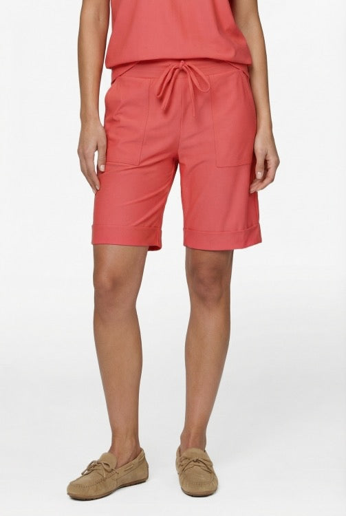 GM Babet Shorts Cranberry